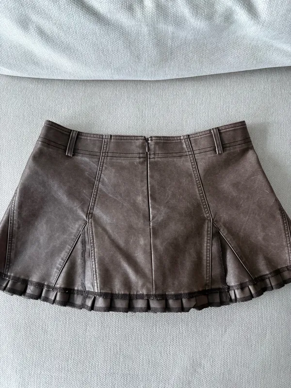 Amazon Brown leather flared skirt - Image 4