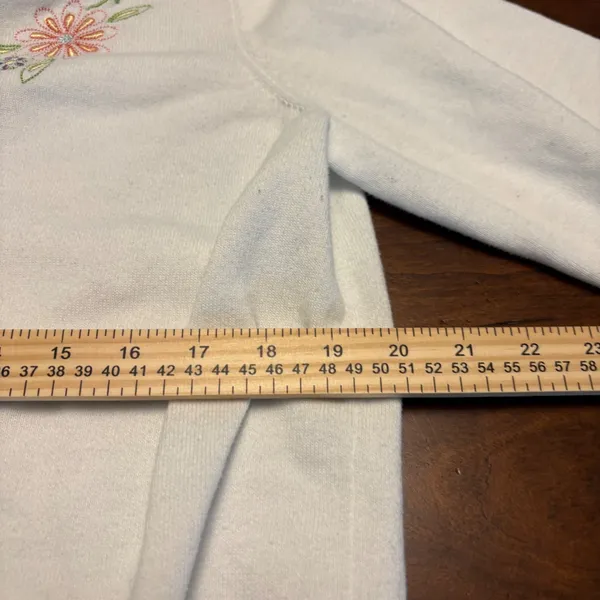 J.G. Hook Cardigan Sweater Womens L White Floral Embroidered Button Front Knit - Image 5