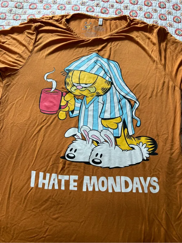 Bellabu Bear Bamboo Garfield I Hate Mondays Shirt size small - Image 2