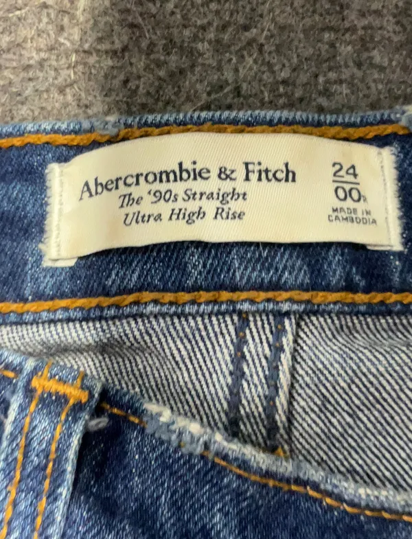 Abercrombie Jeans 90s Ultra High-Rise Straight - Image 2