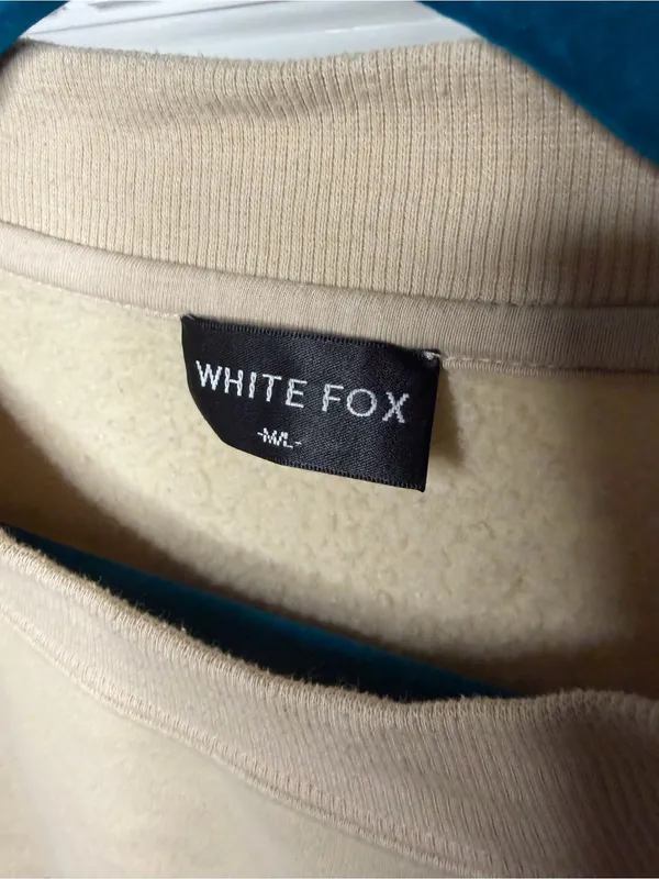 White Fox Beverly Hills Embroidered Oversized Crewneck Sweatshirt Beige M/L - Image 2