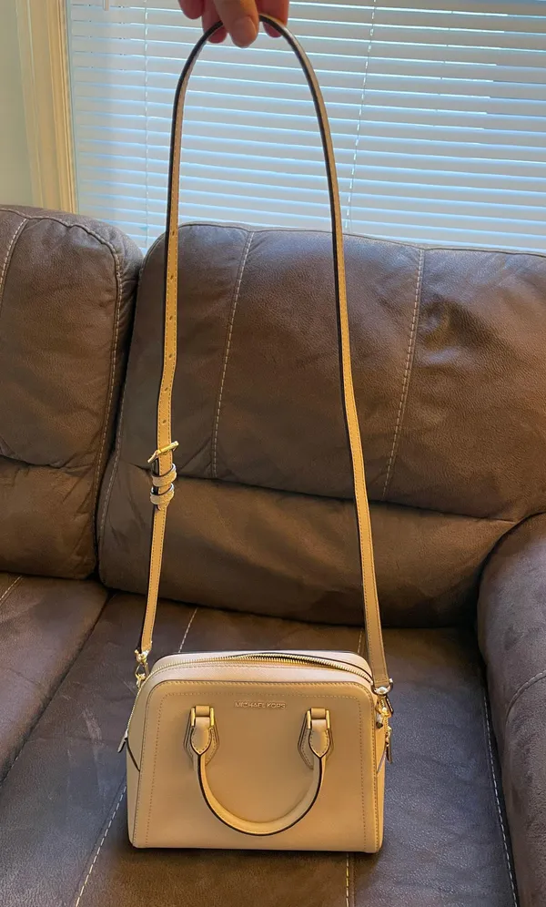Michael Kors Crossbody - Image 2
