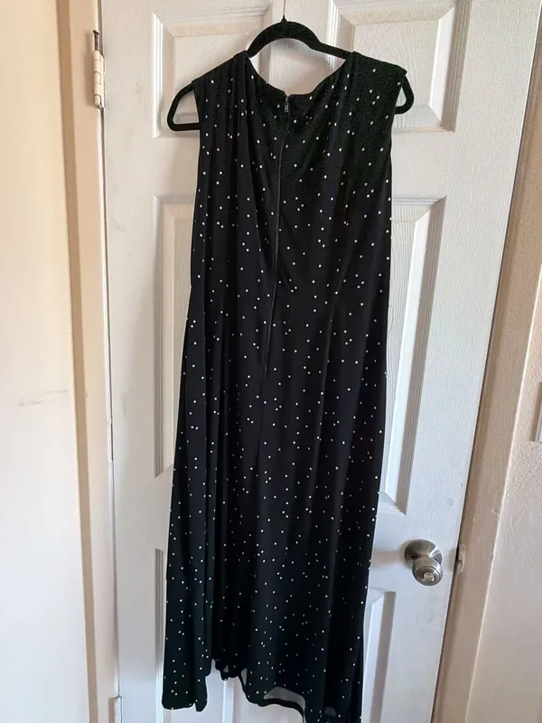 Gabby Skye Black and White Polka Dot Drapey Midi Dress with Knot Detail - Image 7