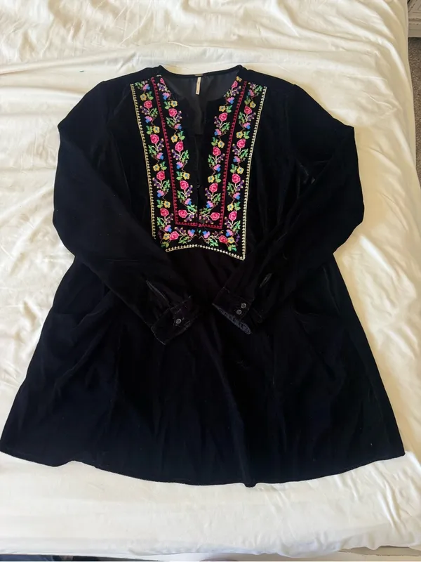 FREE PEOPLE | Black Velvet Tunic/Dress with Colorful Floral Embroidery - Image 2