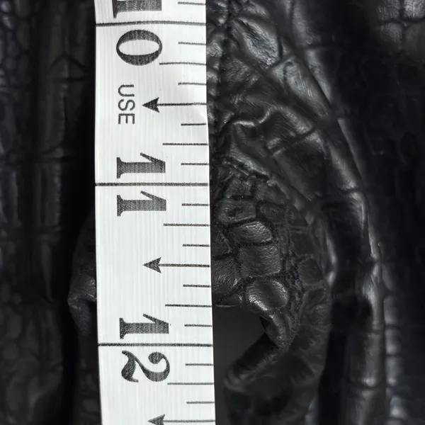 Vintage Guess Jeans 1990s Black Crocodile Embossed Faux Leather Pants Size 33 - Image 6