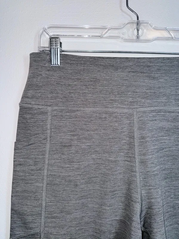 American Eagle Everything Pocket 6” Bike Short Gray Fleece Super High Rise - Image 3