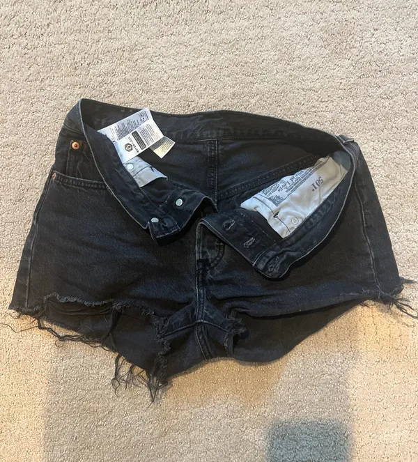 Levi’s 501 Shorts  - Image 3