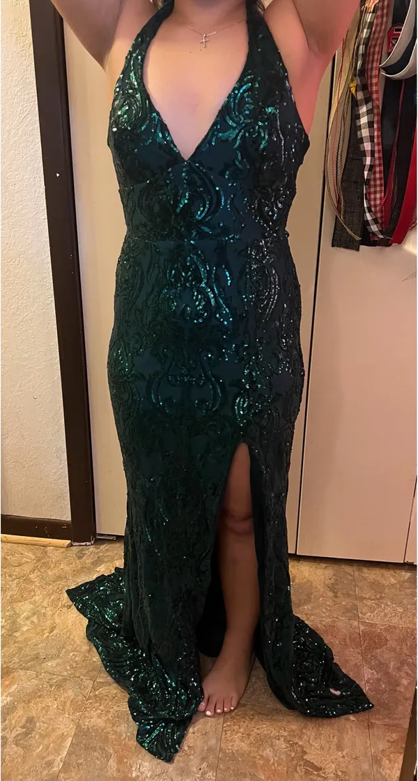 Beautiful Emerald Sequin Prom dress Green Size L - Image 2