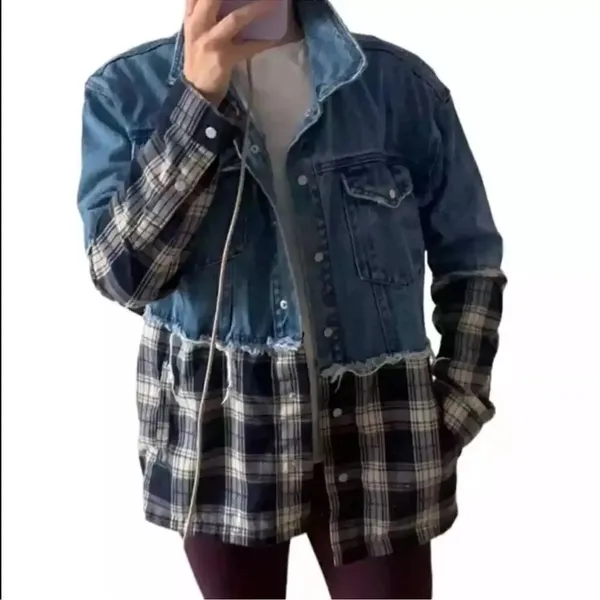 Misguided Oversized Blue Denim
Jacket(Size 6) - Image 2