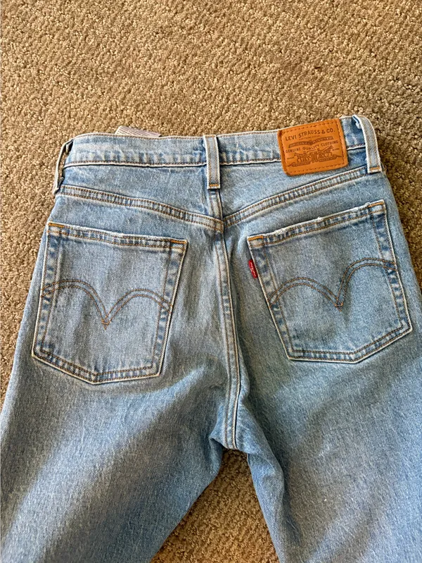 Levi’s Wedgie Straight Jeans - Image 2