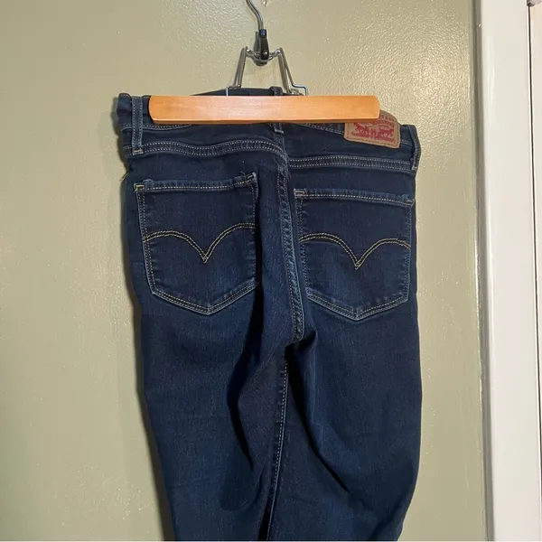 Levi's Women's Size 26 26x28 724 High Rise Straight‎ Jean Dark Wash Stretch - Image 8