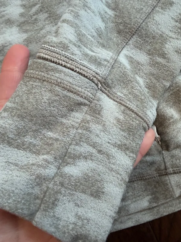 Lululemon It’s Rulu Run Long Sleeve Size 0(?) - C31-012 - Image 5