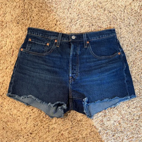 Levi’s 501 Raw Fray Cutoff Hem Dark Wash Denim Jean Shorts Button Fly Size 30 - Image 6
