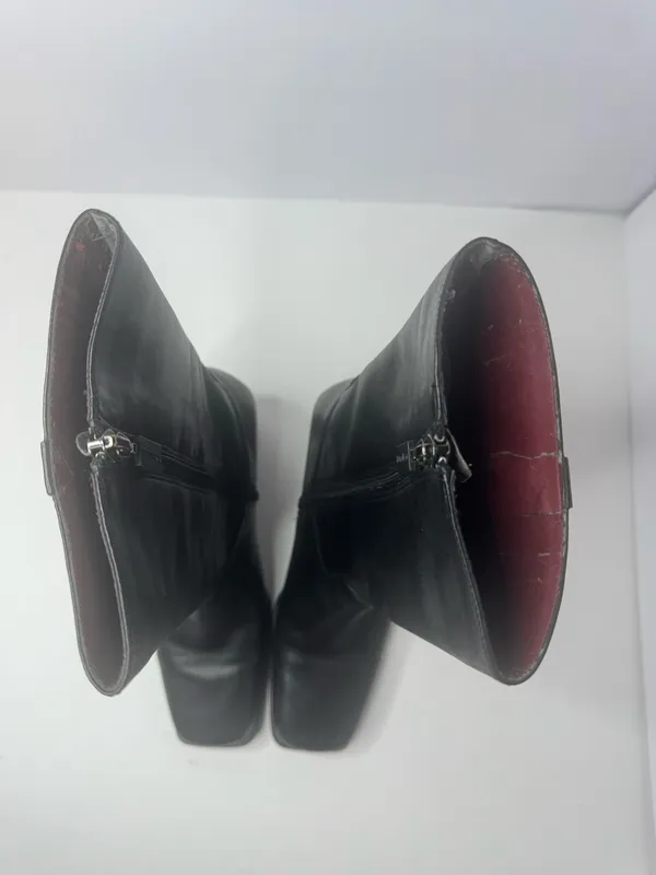 Naturalizer Lacy Black Leather Boots Size 6M - Image 3