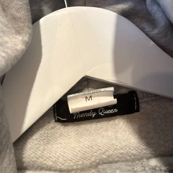 Trendy Queen grey scuba cropped quarter zip hoodie sweatshirt M - Image 8