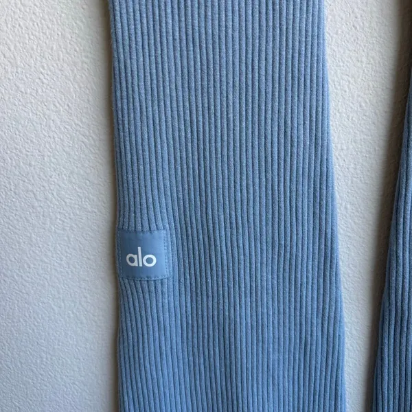 Alo Yoga Denim Knit Ribbed Flare Light Celestial Blue Leggings Pants Size Small - Image 5