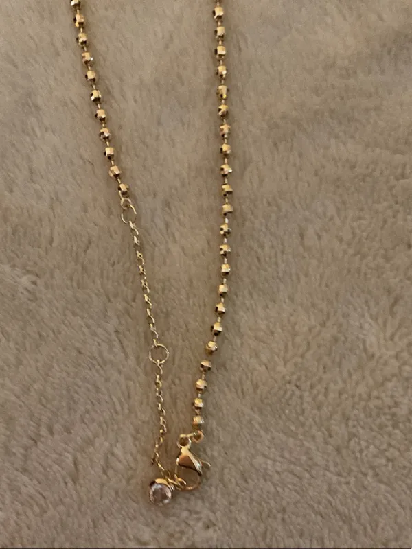 Layered Gold Necklace with Emerald-Green Pendant - Image 7