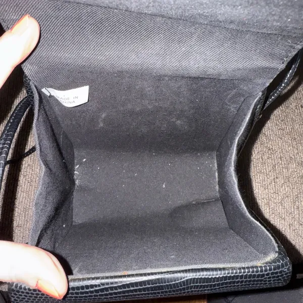 Elegant Black Textured Women's Bag - Image 3