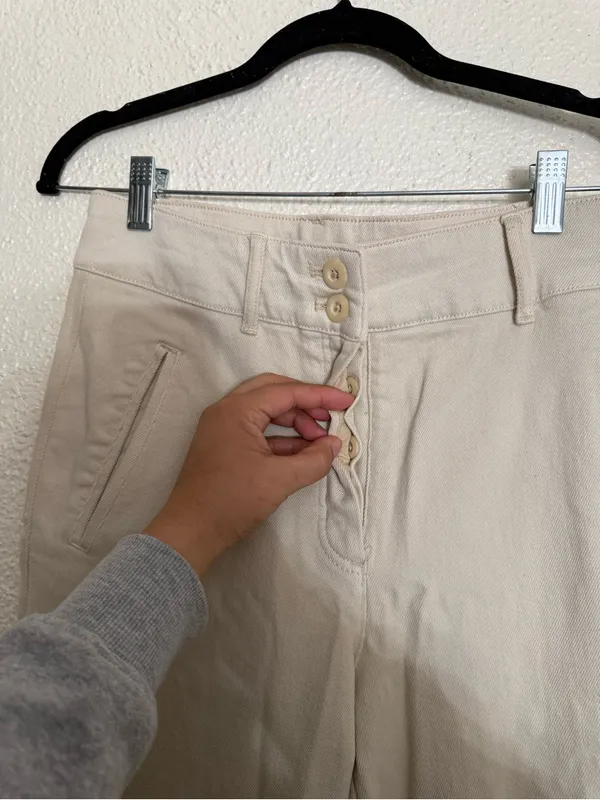 Aritzia Wilfred Free Modern Cargo Pant Cream Straight-Leg Cargo Pants size 4 - Image 5