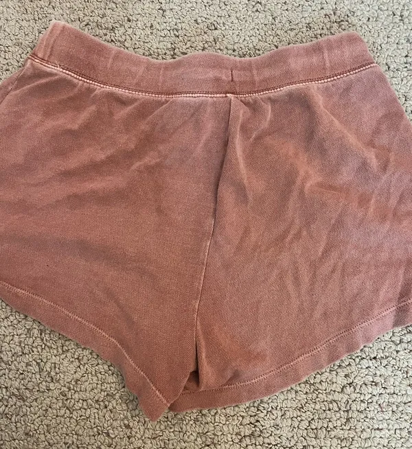 Old navy sweat shorts  - Image 3