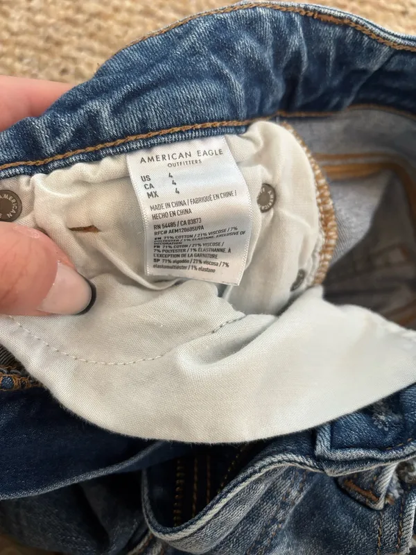 Women’s American Eagle Shorts Denim - Image 6
