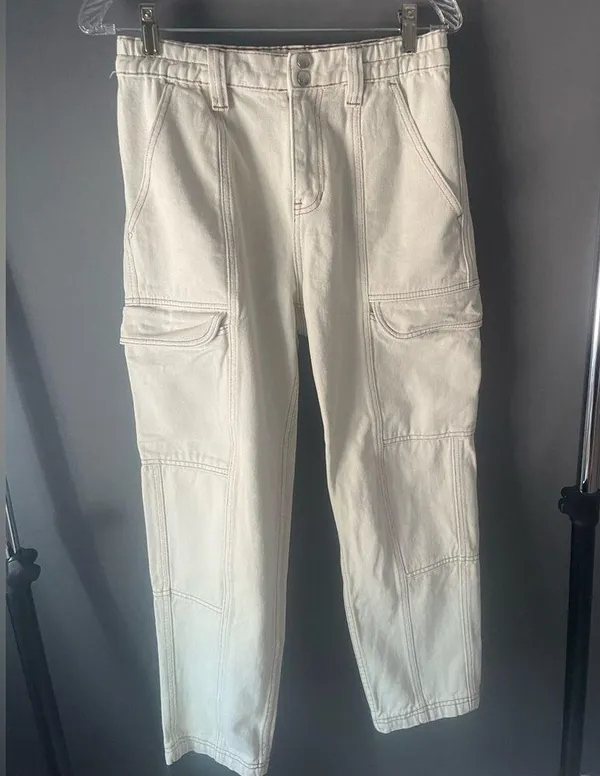 Women’s Pacsun Cream Cargo Pants - Image 3