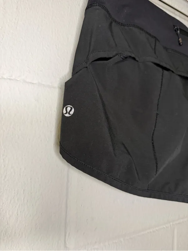 Lululemon Speed Short *4-way Stretch 2.5" in Black Women’s Sz 10 Y2K Activewear - Image 7