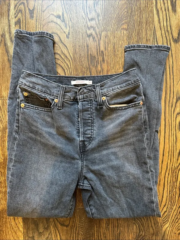 Levi's Wedgie Skinny Jeans - Charcoal Black - Image 3