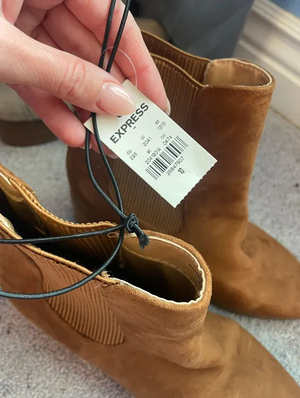 Womens Boots Size 10 - Image 2
