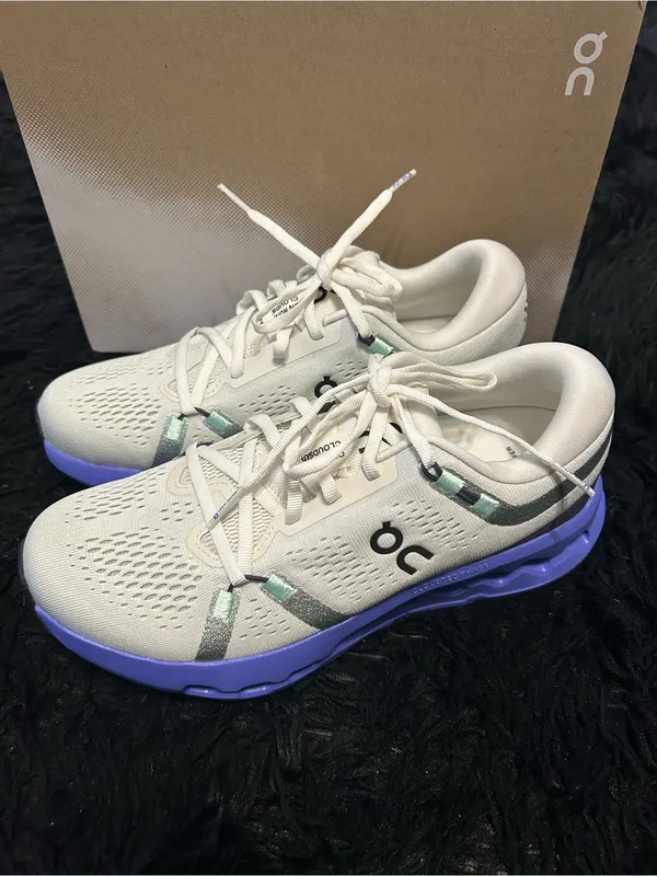 ON CLOUDSURFER athletic training running lace up shoes sneakers women’s 8 new - Image 2