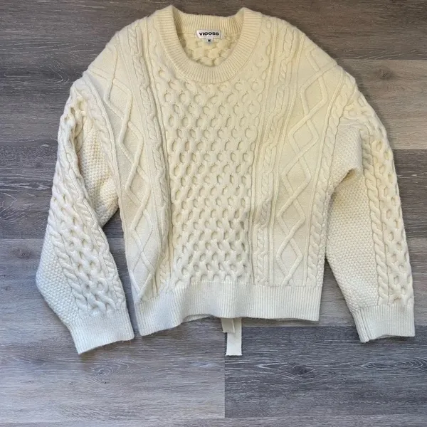 Vigoss Cream Cutout Sweater Medium  - Image 2