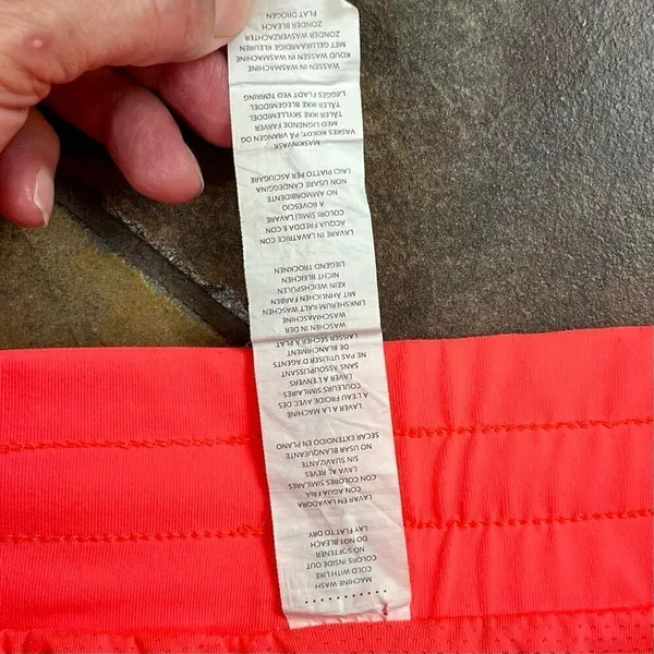 Fabletics Suva Run Shorts Large - Image 6