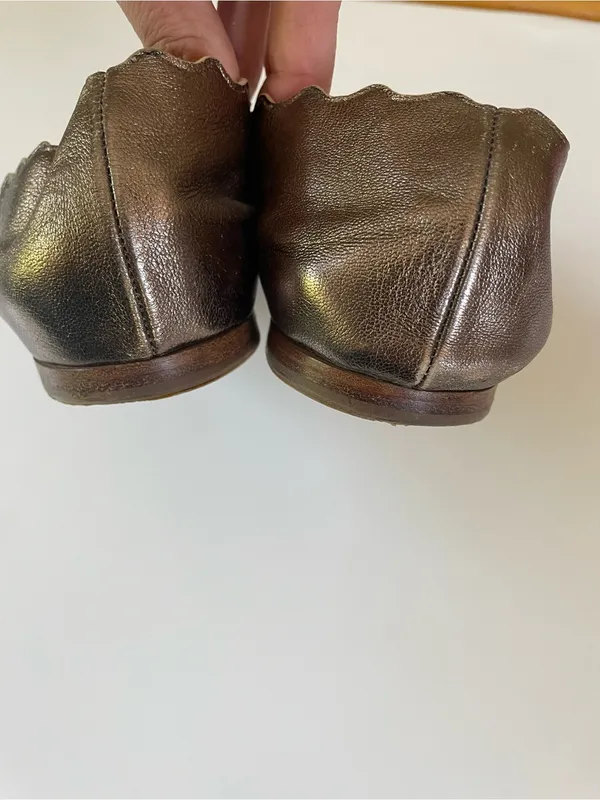 Chloé Lauren Metallic Bronze Leather Scalloped Ballet Flats Size 39.5 / US 9 - Image 5