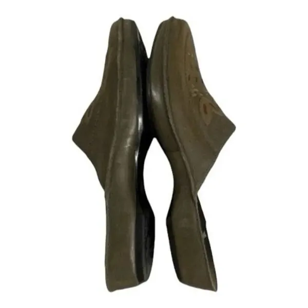 Clarks Women Olive Green Leather Slip On Mules Thick Stitched Clogs Wedges 9M - Image 2