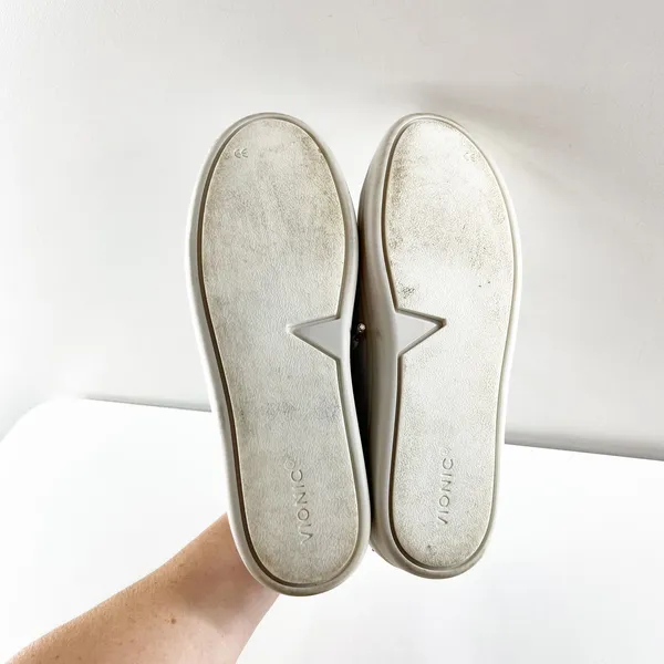 Vionic Paisley Lace Up Casual Leather Low Top Sneakers White 9.5 - Image 2