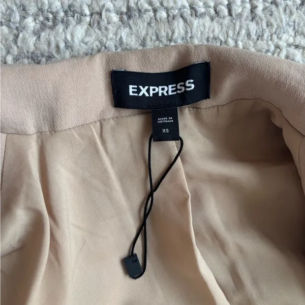 Khaki Express cropped blazer co-ord set (altered for petite height) - Image 7