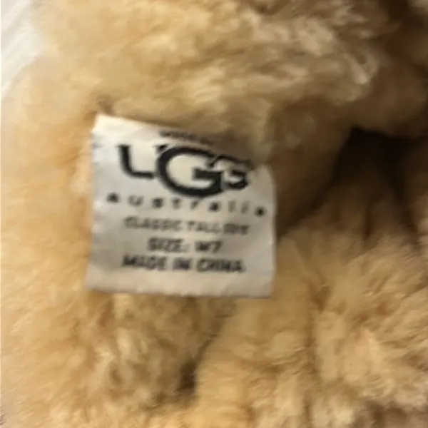 UGG Classic Chestnut Tall Shearling Lined Boots Size 7 - Image 7