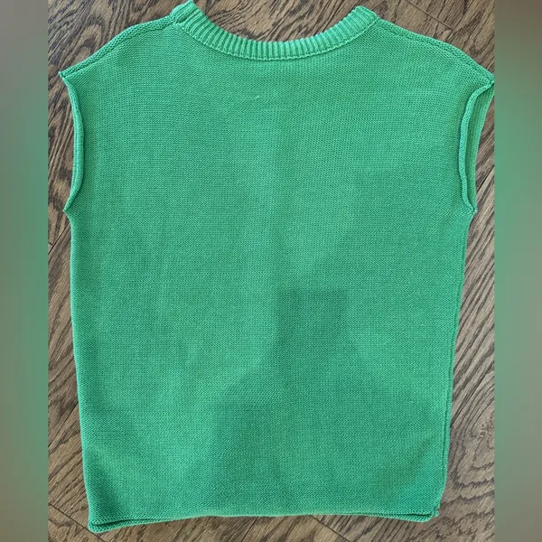 Amazon Green Sleeveless Knit Top - Image 2