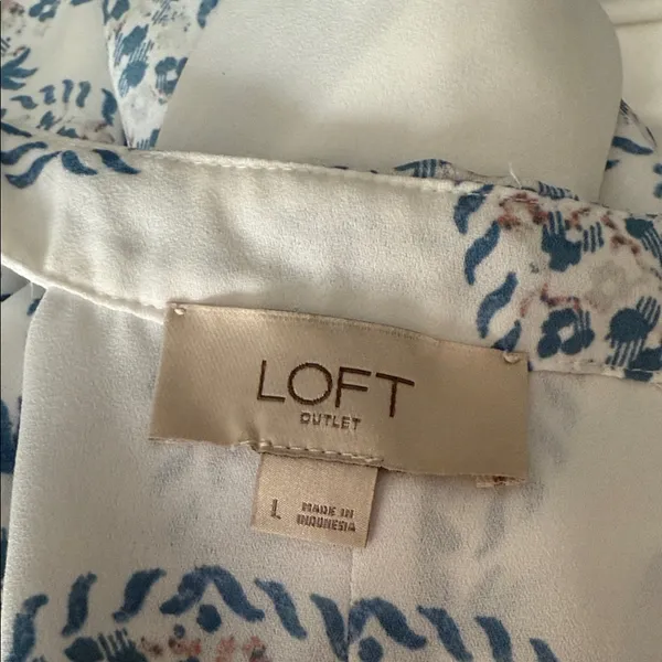 LOFT‎ White and Blue Paisley Tank Top Size L - Image 5