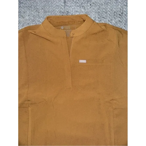 FIGS Women's Montex Relaxed Scrub Top Henley in PO# 5534 Size Small - Image 2