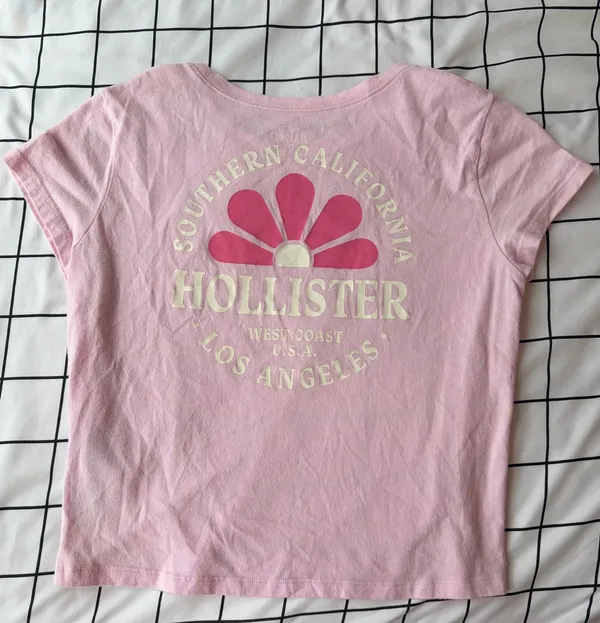 Pink Hollister Cropped Woman’s Baby Tee, Size Small, California. - Image 4