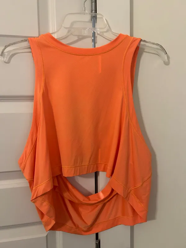 Lululemon Open Back Tank Top - Image 3