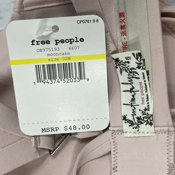 Free People Intimately Bra 32B Ari Underwire Stretch Convertible Moon Cake Pink - Image 6