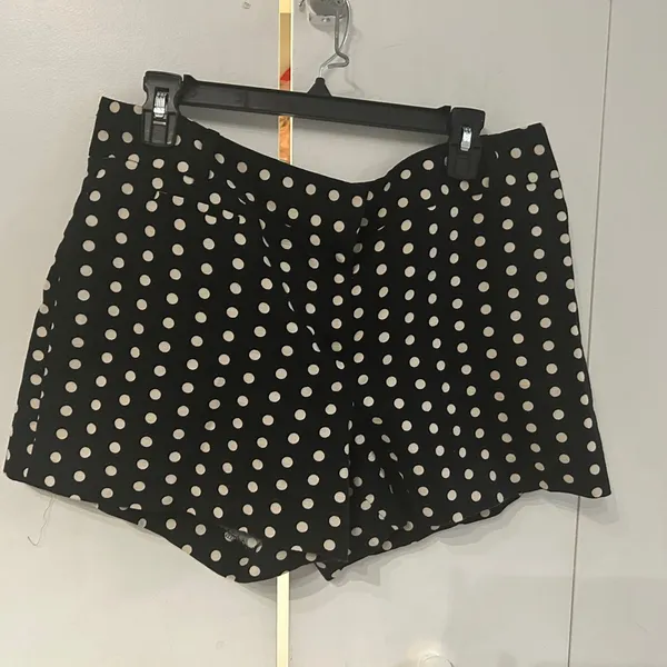 LOFT High Waist Black and White Polka Dot Shorts - Image 7