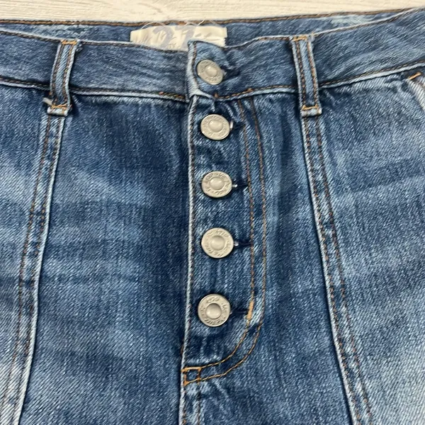 Free People We Thee Free Shorts Size 27 - Image 2