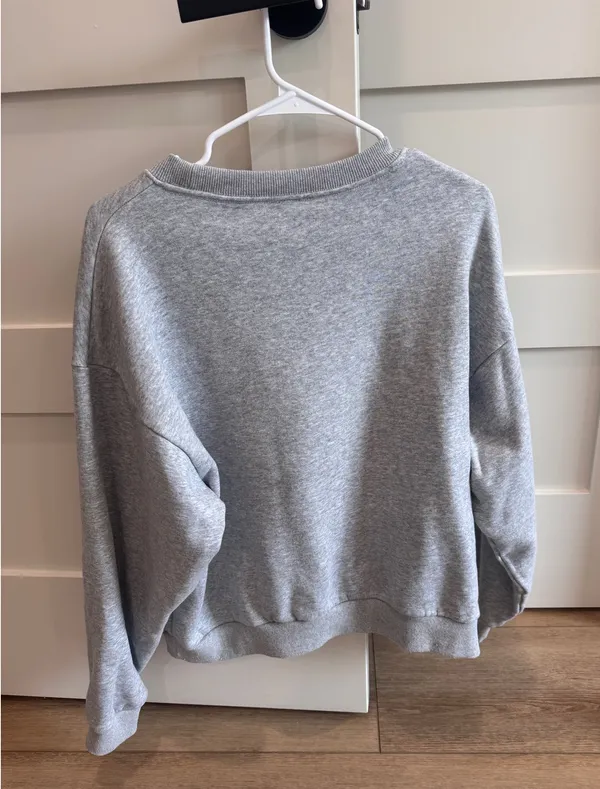 Alo Yoga Grey Crewneck Accolade Pullover L - Image 2
