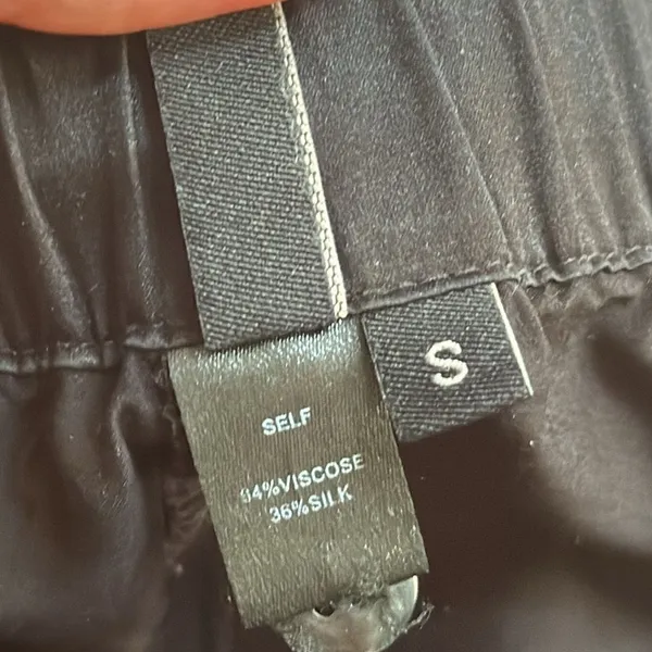 Morgan Lane Heart-Pocket Silk-Blend Sleep Shorts in Black S - Image 5