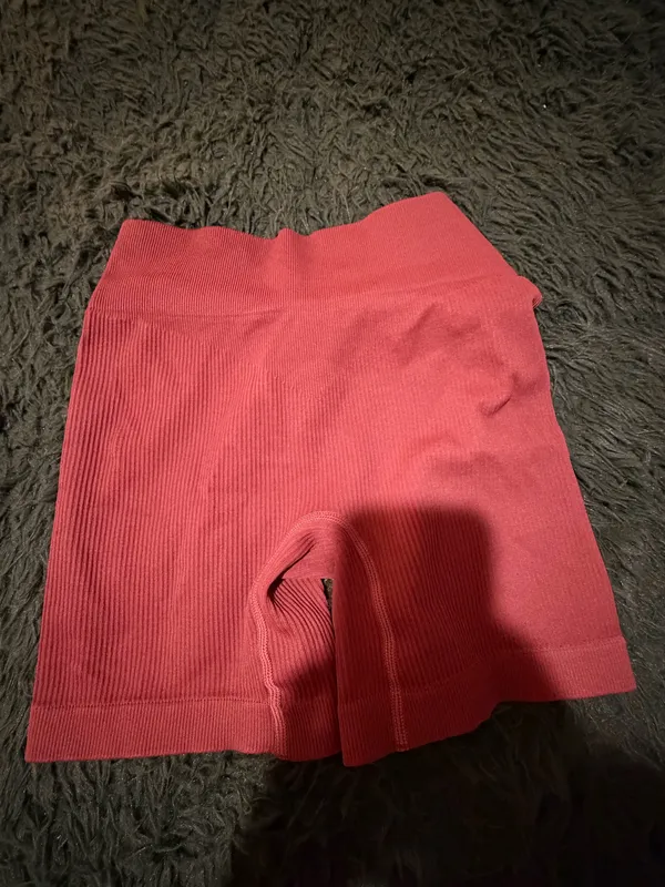 Amazon Workout Set - Image 4