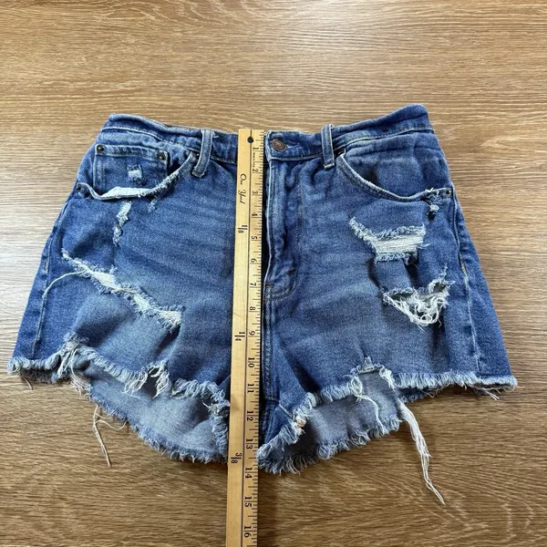 Abercrombie & Fitch Women's High Rise Distressed Denim Shorts Size 6 28 - Image 5