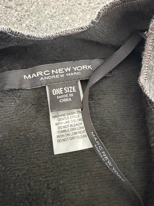 Andrew Marc New York Charcoal/White Poncho with Faux Fur Closure - Image 7
